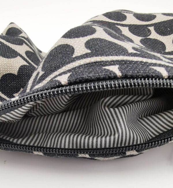 Pochette Bouclé and Velvet Sky Color - Image 3