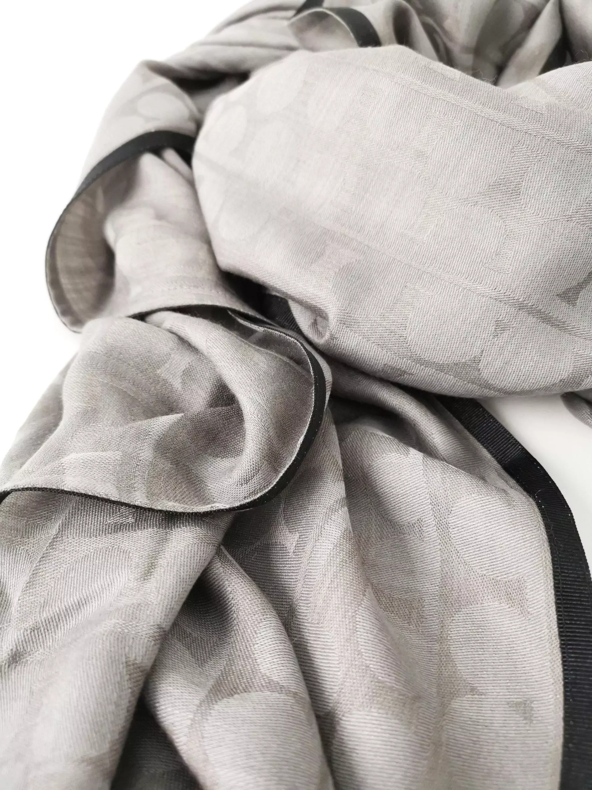 Scarf Foulard in Cashmere and Silk - Image 2