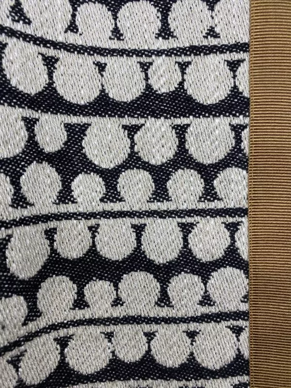Striscia Decorativa in Lino disegno Bouclé colore nero con bordo in canetè color cammello - immagine 2