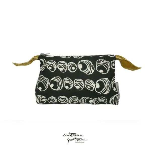 Pochette in gold jacquard fabric