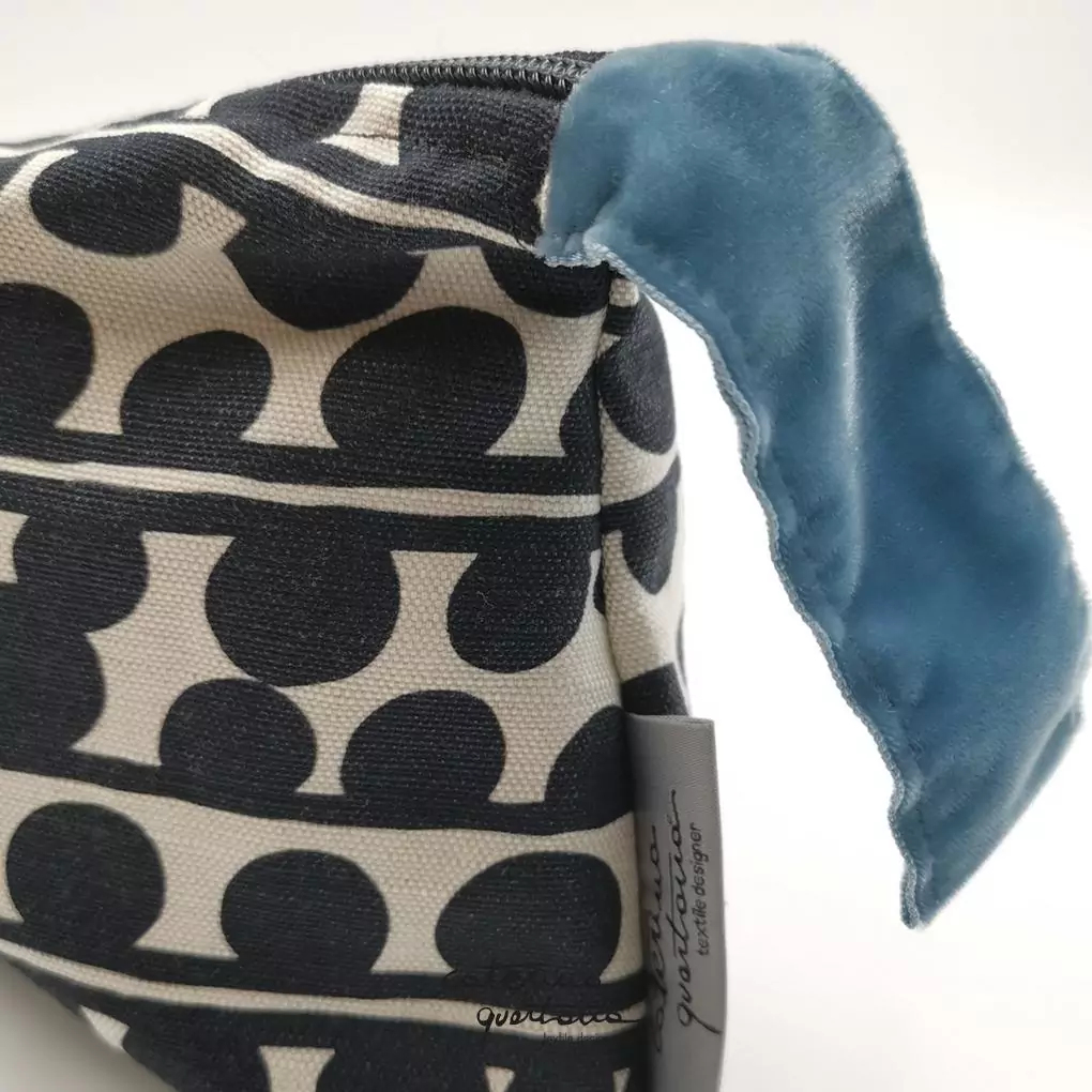 Pochette in Lino stampa Bouclé colore nero e velluto colore avio - immagine 2