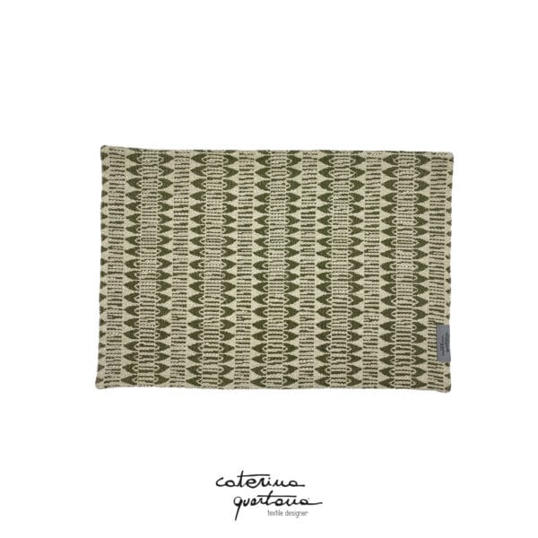 Linen placemat Frisée design in forest green and natural color - Image 3
