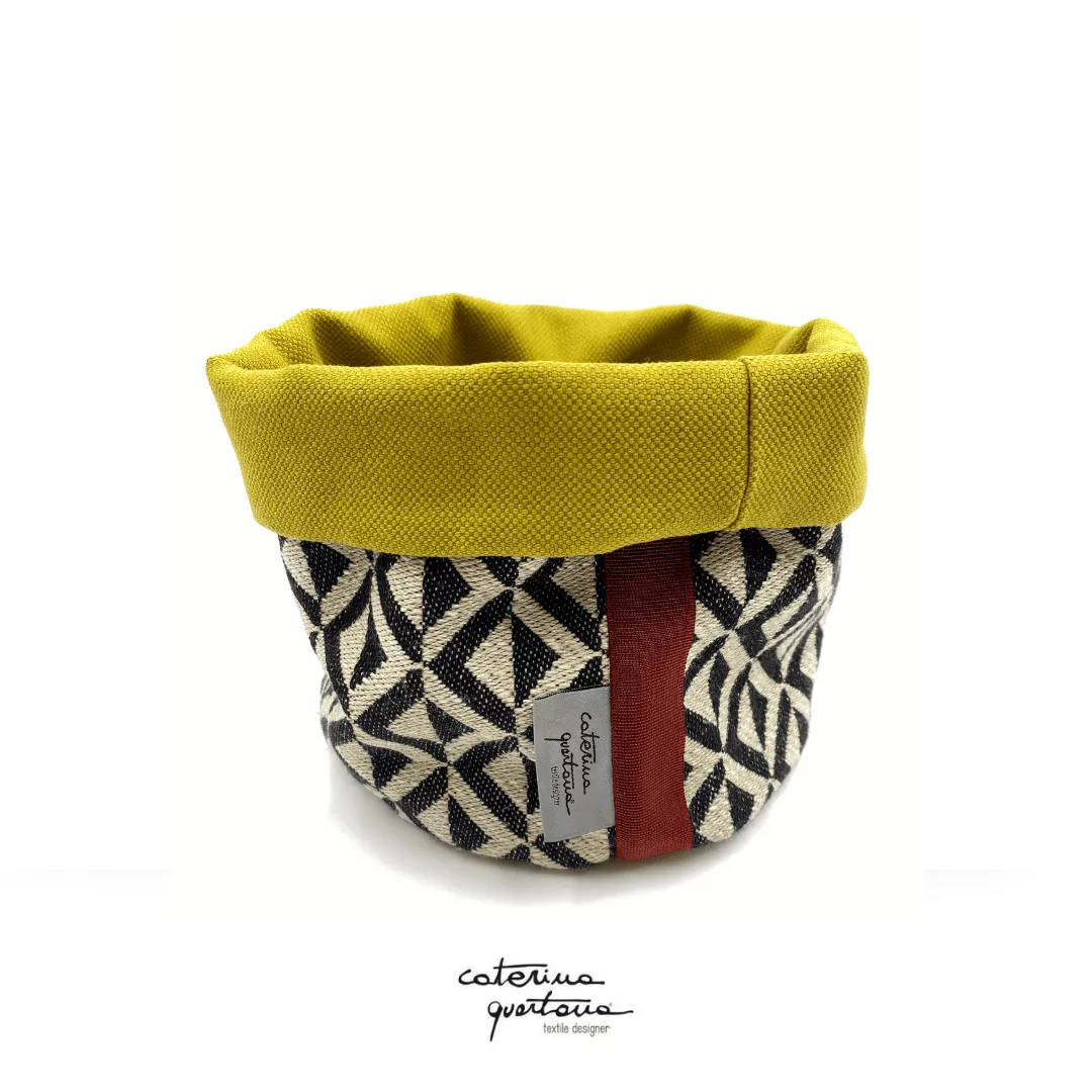 Cestino in Lino disegno Losanghe, colore nero e verde oliva, nastro in canetè colore bordeaux