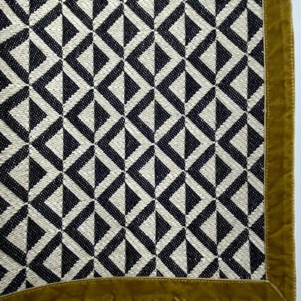 Decorative Strip in Linen with black lozenges design, with gold-colored velvet border - Image 4
