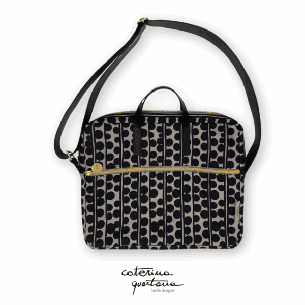 Borsa porta PC in Lino disegno Bouclé colore nero e grigio, con manico e tracolla in cuoio colore nero e dettagli dorati