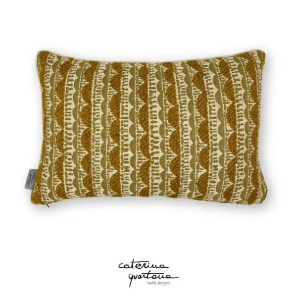 Cuscino in lana e cotone disegno Tissage color bisso, velluto color acquamarina e nastro in velluto color ambra - immagine 2