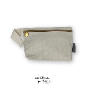 Pochette in Cotone disegno Bouclé colore avorio, con manico in canetè colore avorio e dettagli dorati