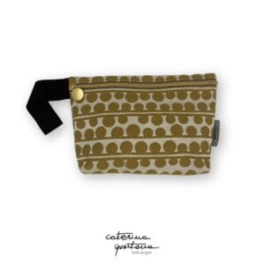 Pochette in Cotone disegno Bouclé colore oro, con manico in canetè colore nero e dettagli dorati