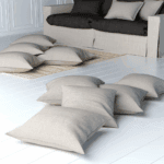 Cuscini da Pavimento in Lino: Relax e Stile per Ambienti Versatili - Approfondisci l’utilizzo dei cuscini da terra per creare zone lounge in soggiorno o salotto.