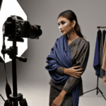 Tende Double-Face: Versatilità e Design in un Solo Gesto - Approfondisci l’uso dei tessuti double-face per cambiare stile in base all’umore o alla stagione.