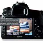 Sciarpe in Lana Sarda: Calore Autentico dal Cuore del Mediterraneo - Esplora il valore della lana locale trasformata in accessori moda senza tempo.